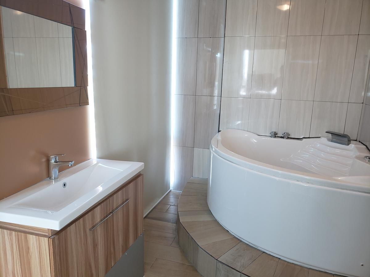 Golden Tree Hotel Belize City Eksteriør billede