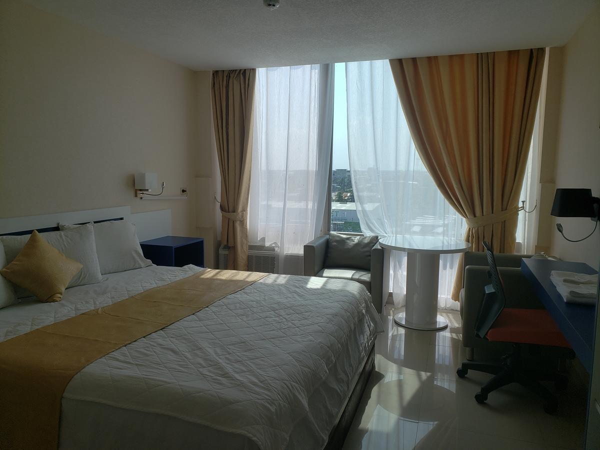 Golden Tree Hotel Belize City Eksteriør billede